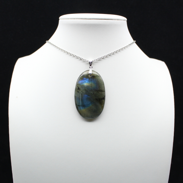 Pendentif ovale en Labradorite