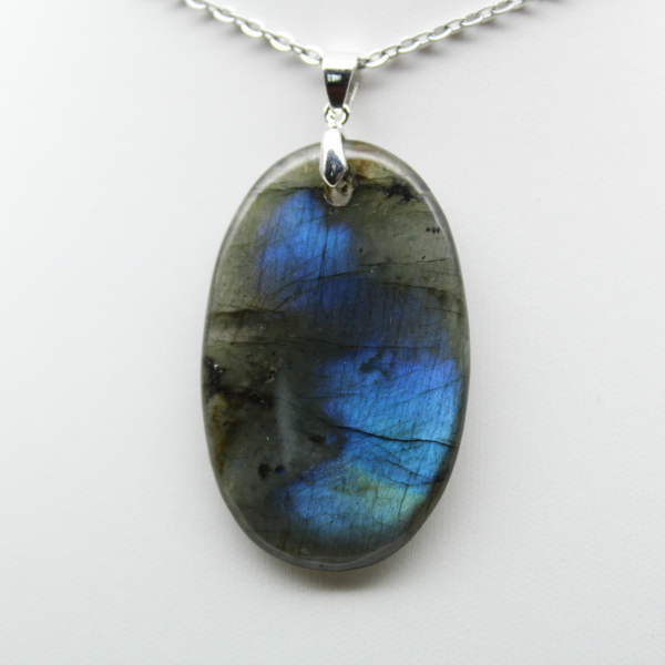 Pendentif ovale en Labradorite