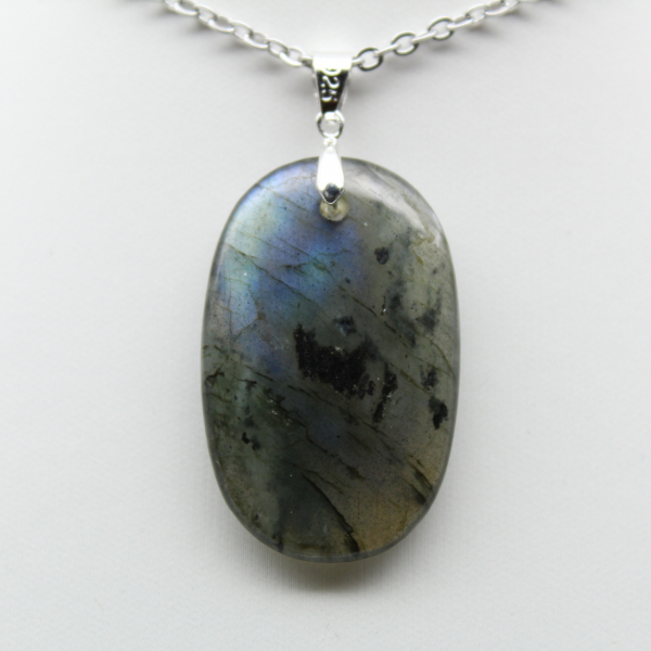 Pendentif ovale en Labradorite