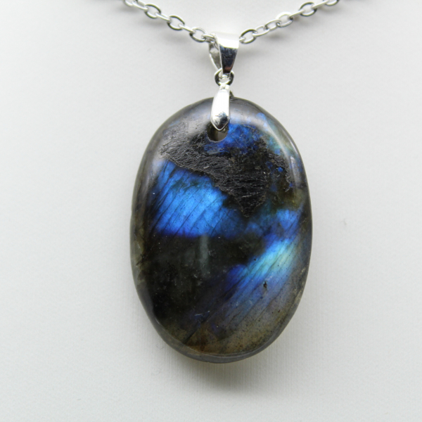 Pendentif ovale en Labradorite