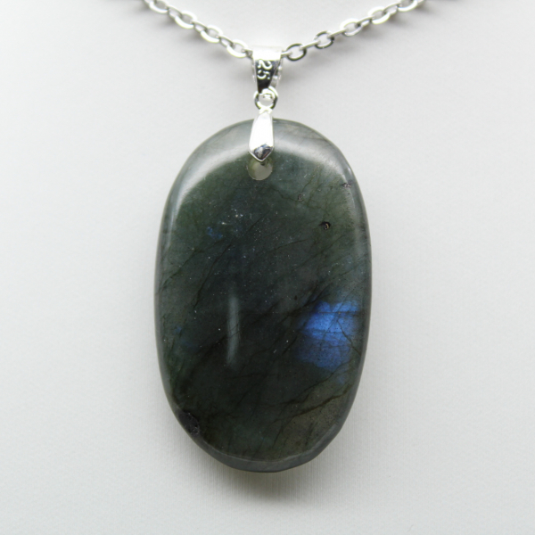 Pendentif ovale en Labradorite