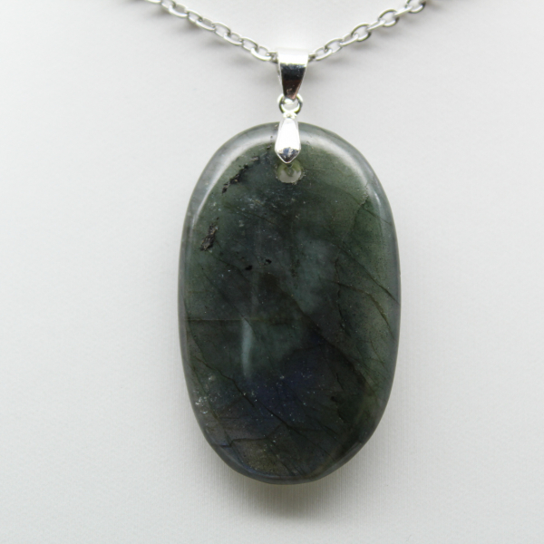Pendentif ovale en Labradorite