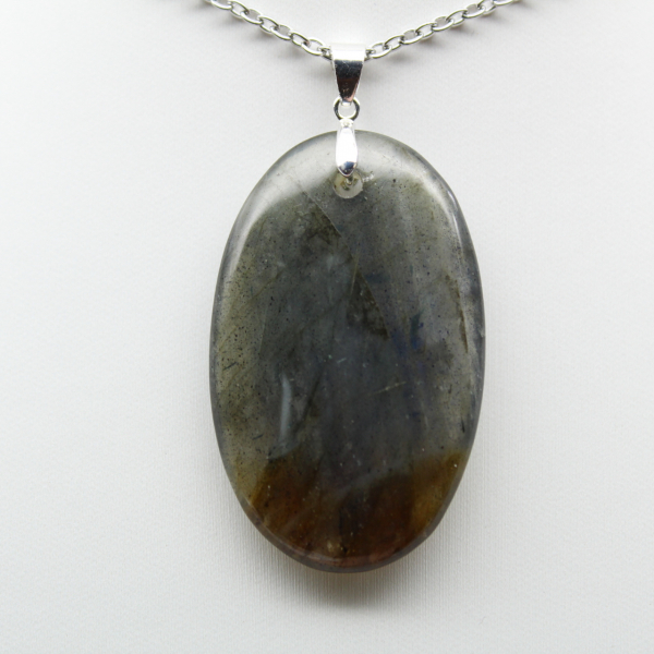 Pendentif ovale en Labradorite
