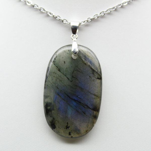Pendentif ovale en Labradorite