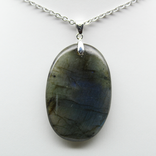 Pendentif ovale en Labradorite