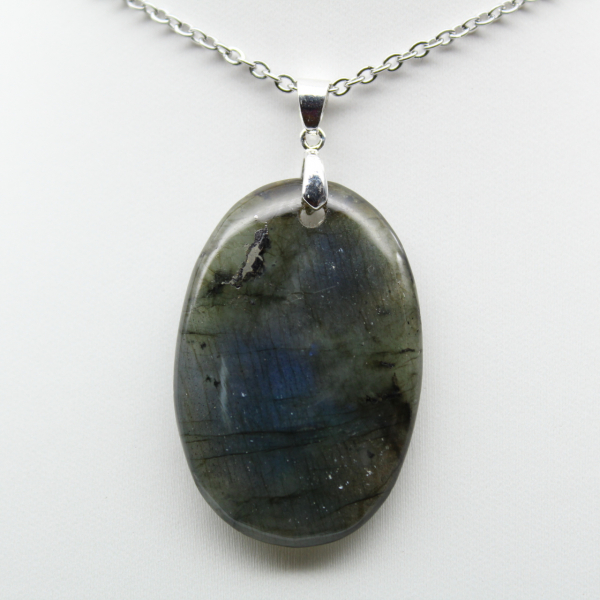 Pendentif ovale en Labradorite