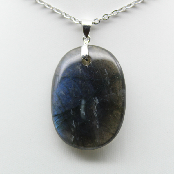 Pendentif ovale en Labradorite