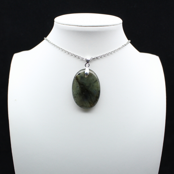 Pendentif ovale en Labradorite