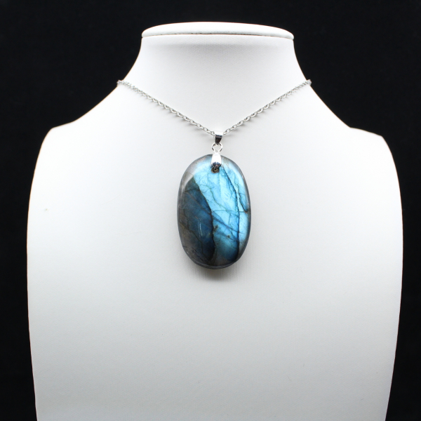 Pendentif ovale en Labradorite