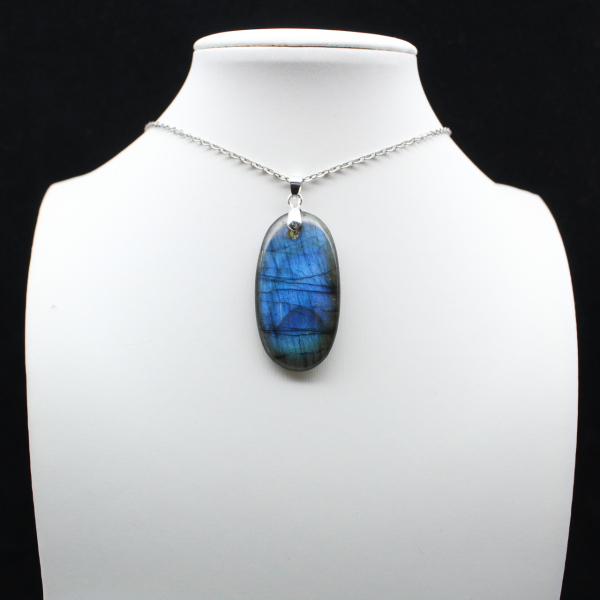 Pendentif ovale en Labradorite