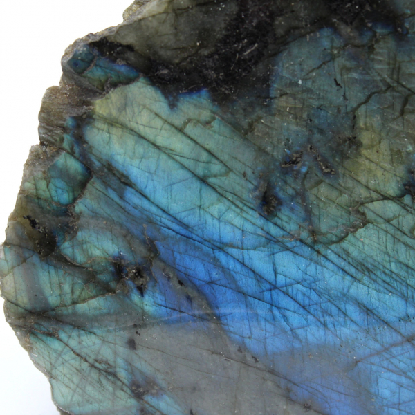 Labradorite une face polie de Madagascar