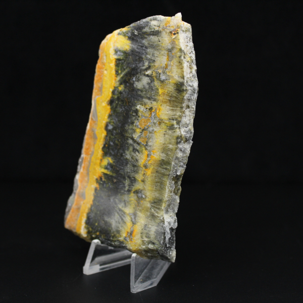 Spécimen compact de Jaspe Bumblebee poli