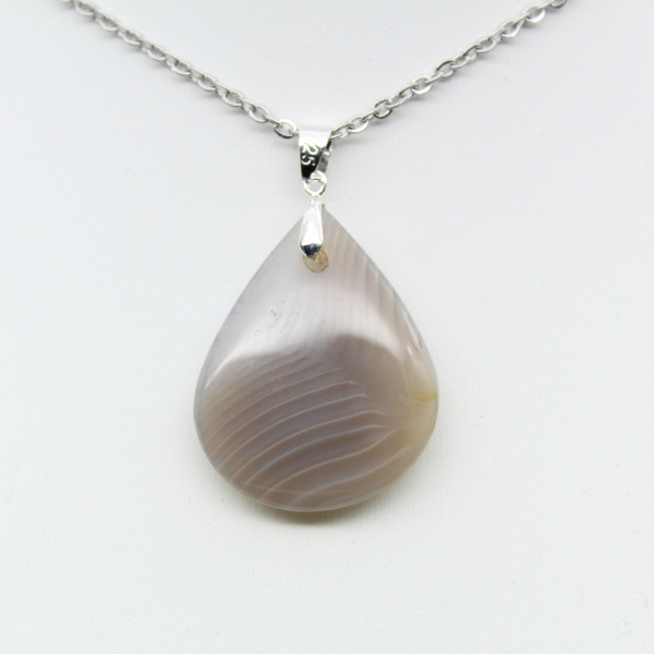 Pendentif en agate rubanée