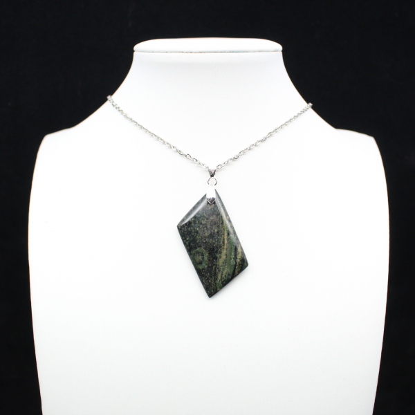 Pendentif de jaspe kambamba de forme de losange