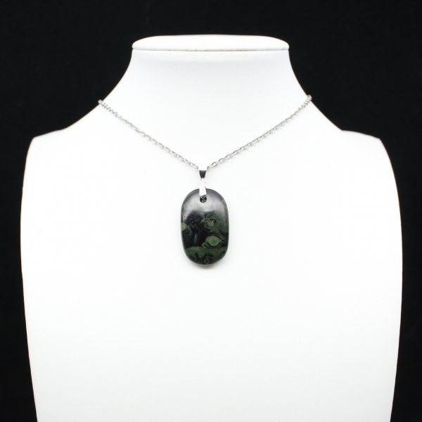 Pendentif de jaspe kambamba de forme ovale