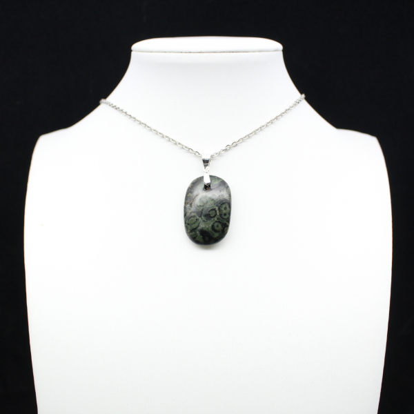 Pendentif de jaspe kambamba de forme ovale