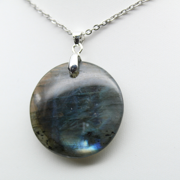 Pendentif rond en labradorite