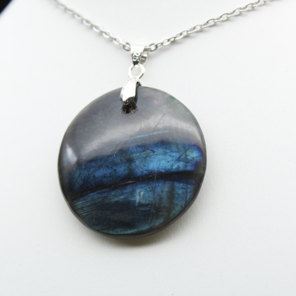 Pendentif rond en labradorite