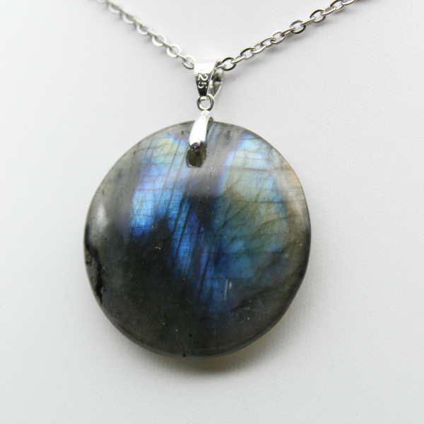 Pendentif rond en labradorite