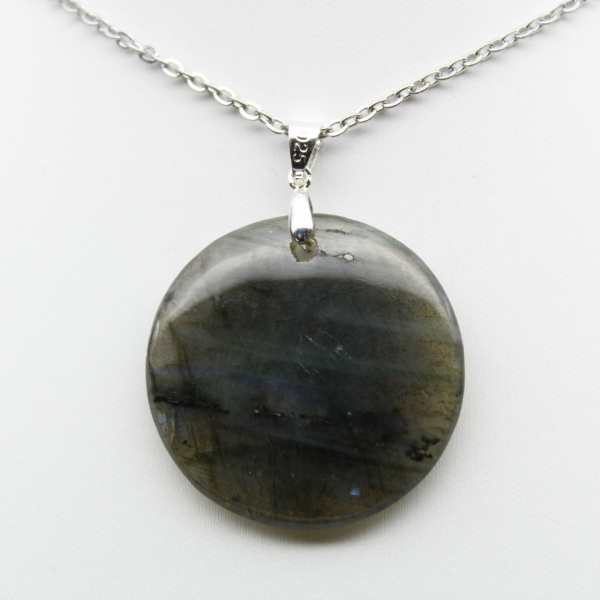 Pendentif rond en labradorite