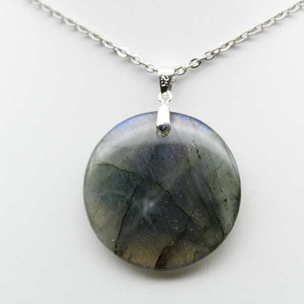 Pendentif rond en labradorite