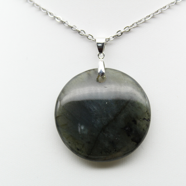 Pendentif rond en labradorite