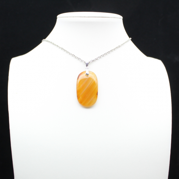 Pendentif en cornaline de Madagascar