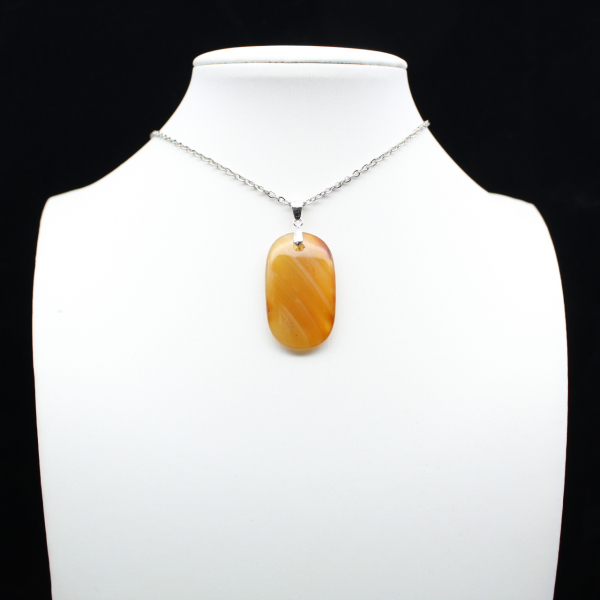 Pendentif en cornaline de Madagascar