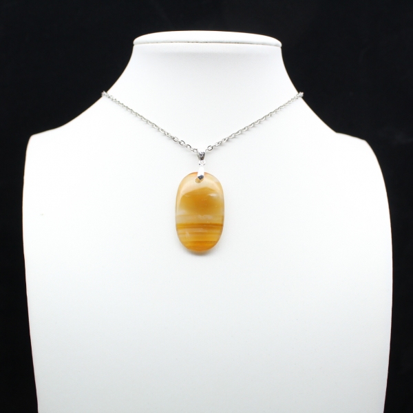 Pendentif en pierre de cornaline