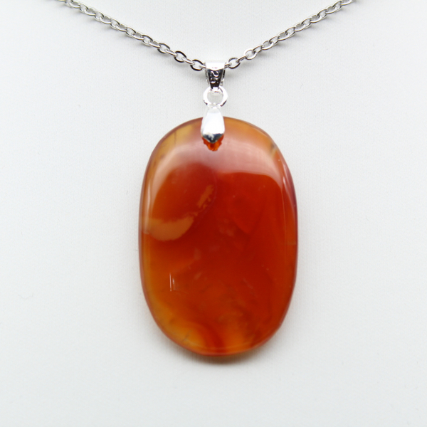 Pendentif en cornaline polie