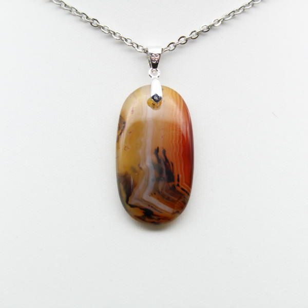 Pendentif en cornaline de Madagascar