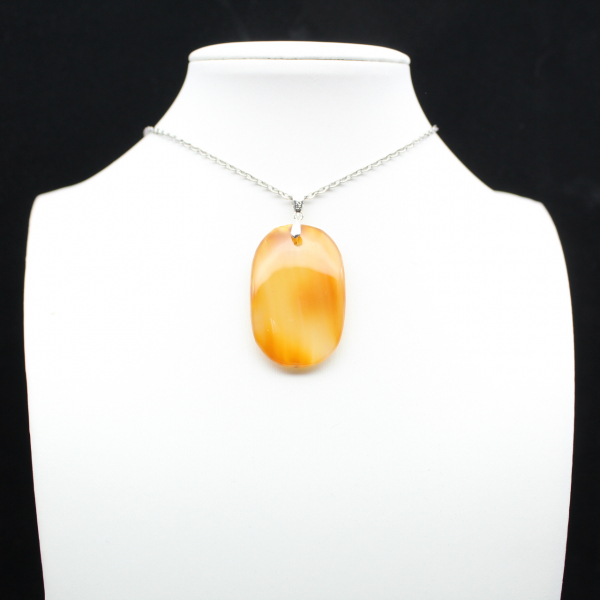 Pendentif en cornaline naturelle