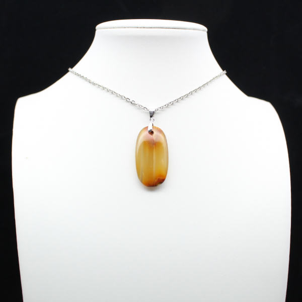 Pendentif en cornaline de Madagascar