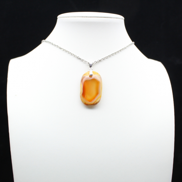 Pendentif en cornaline de Madagascar