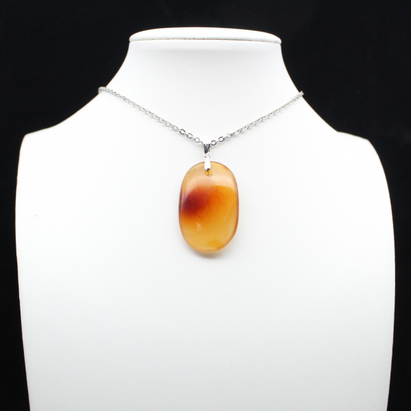 Pendentif en cornaline naturelle