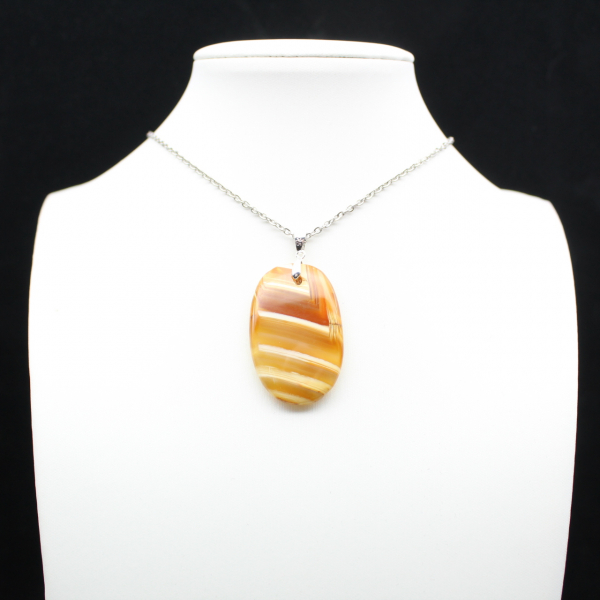 Pendentif en cornaline naturelle