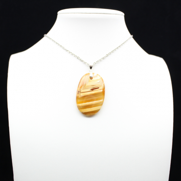 Pendentif en cornaline polie