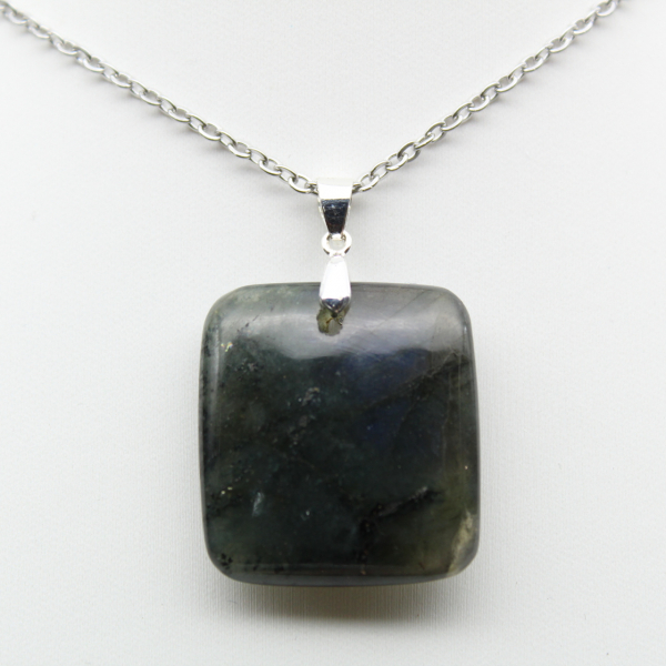 Pendentif carré labradorite