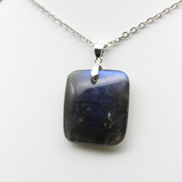 Pendentif carré en labradorite