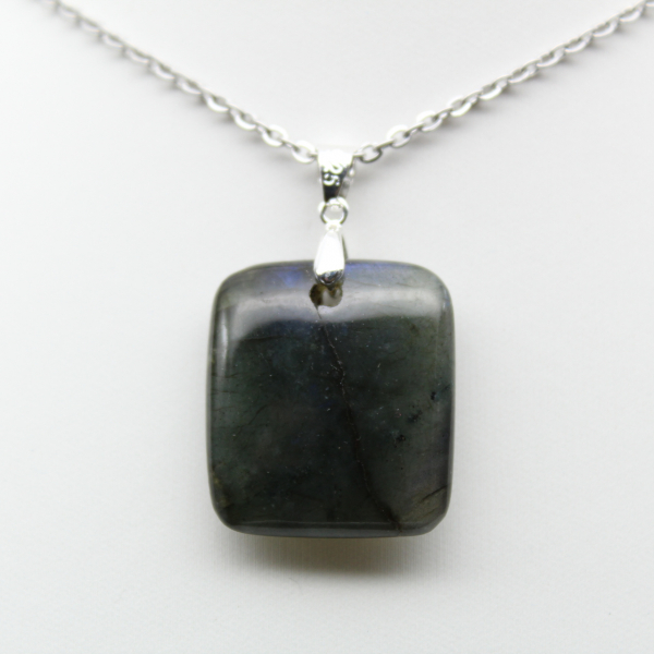 Pendentif carré en labradorite