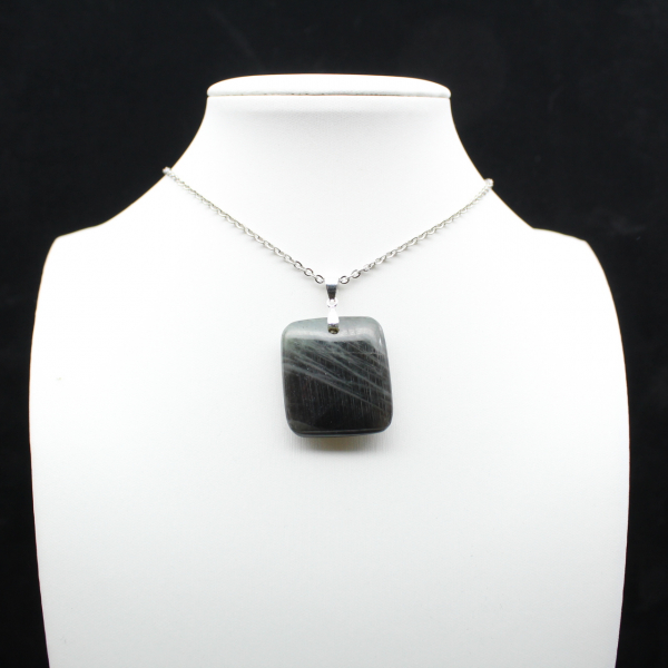 Pendentif carré en labradorite