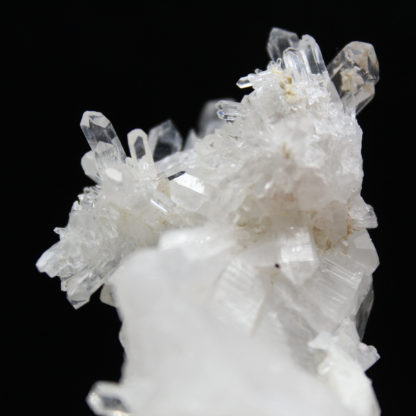 Cristal de quartz faden sur socle