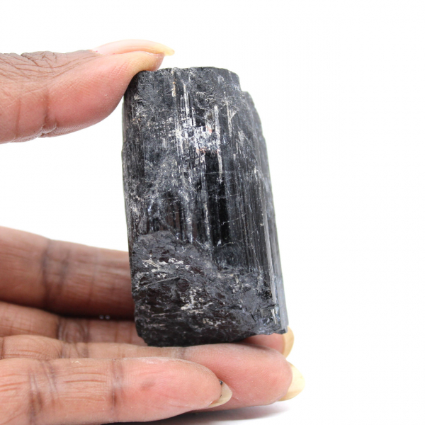 Cristal de tourmaline noire brut