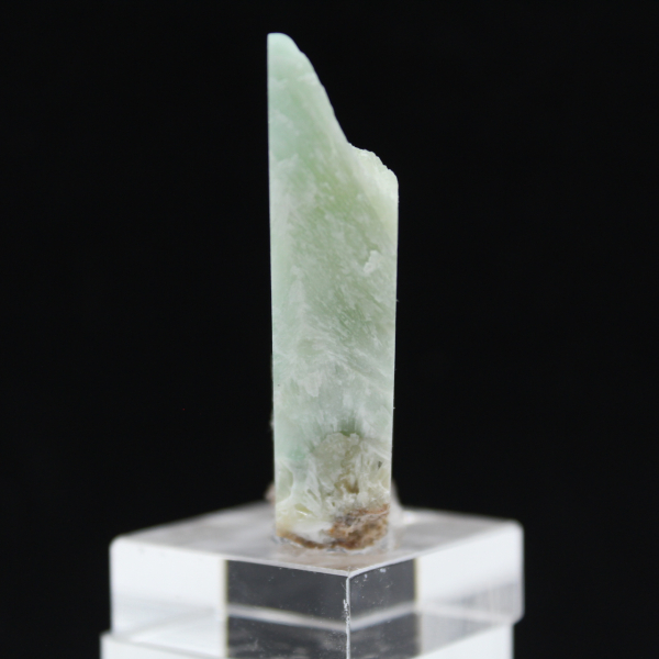 Tranche d’Aragonite verte pour collection de minéraux