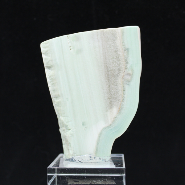 Pierre d’Aragonite verte naturelle en tranche