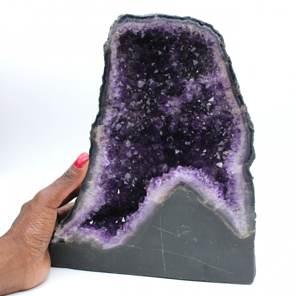 Pièce unique géode d’améthyste du Brésil de qualité avec base stable 