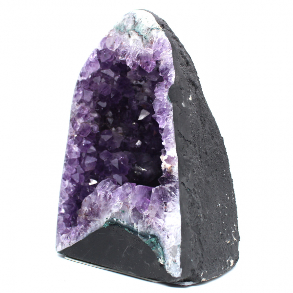 Géode d’améthyste brésilienne pour décoration élégante et originale 