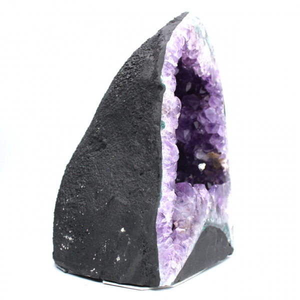 Géode d’améthyste brésilienne pour décoration élégante et originale 