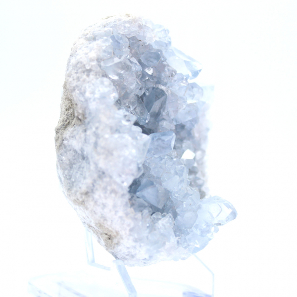 Formation cristalline célestite bleue Madagascar
