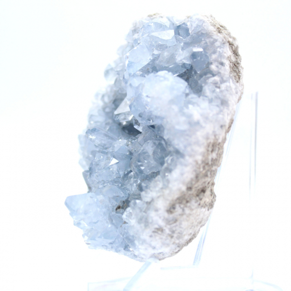 Formation cristalline célestite bleue Madagascar